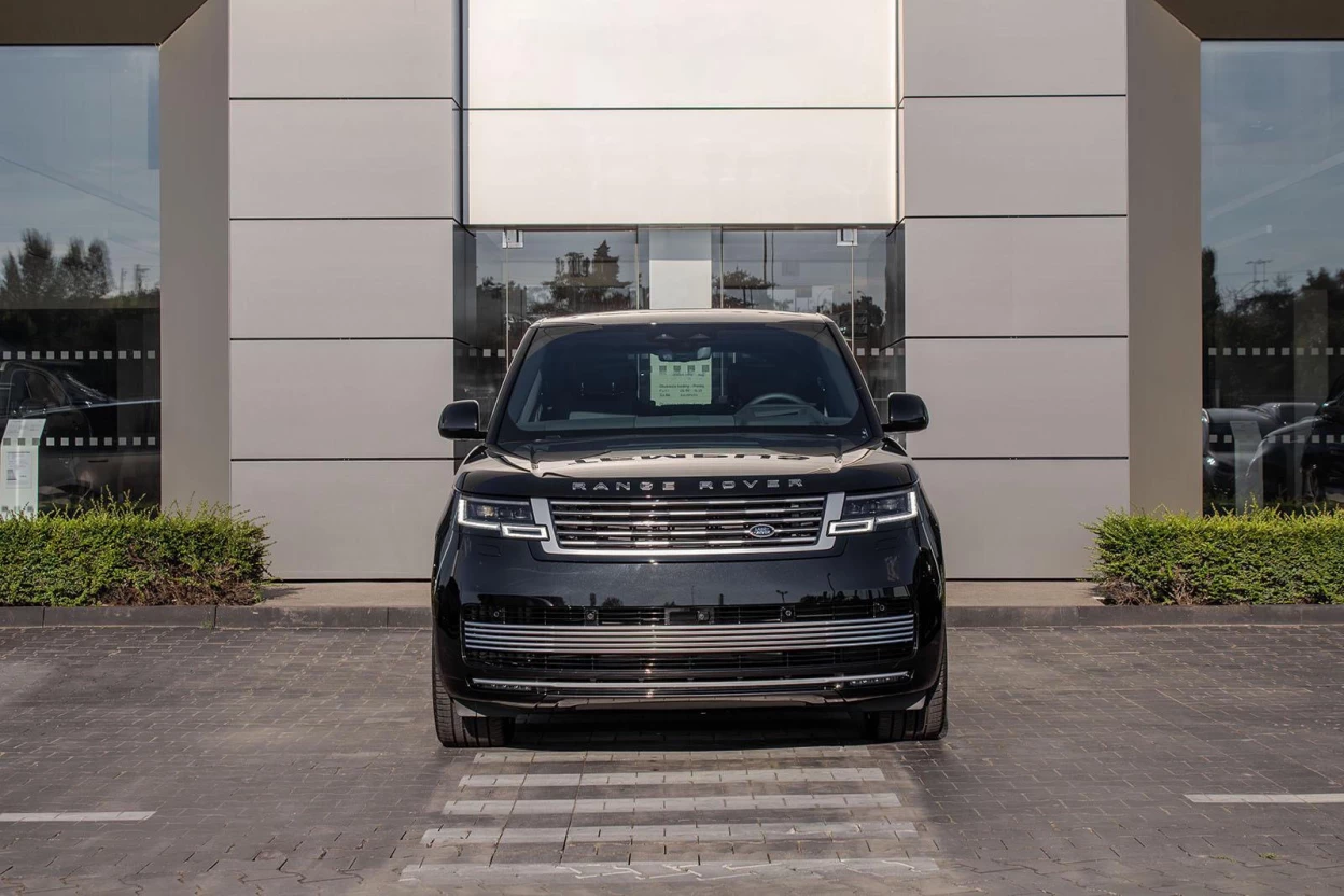 Land Rover Range Rover LWB 4,4 V8 P615 SV obrázok č. 1