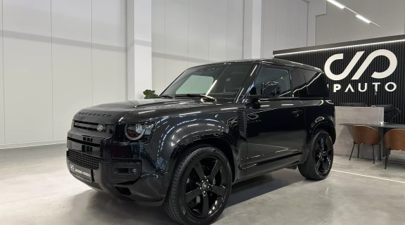 Defender 90 V8 P525 AWD Automat