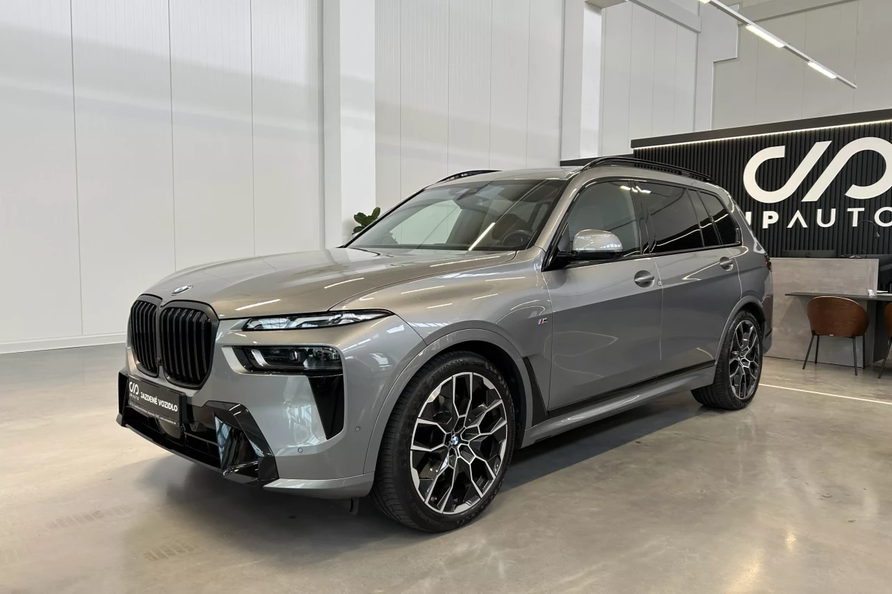 BMW X7 xDrive40d obrázok č. 0