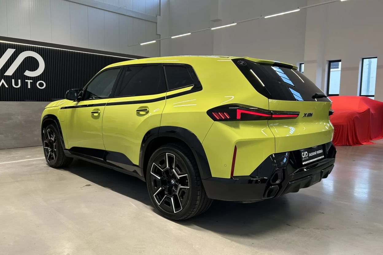 BMW XM 50e obrázok č. 10