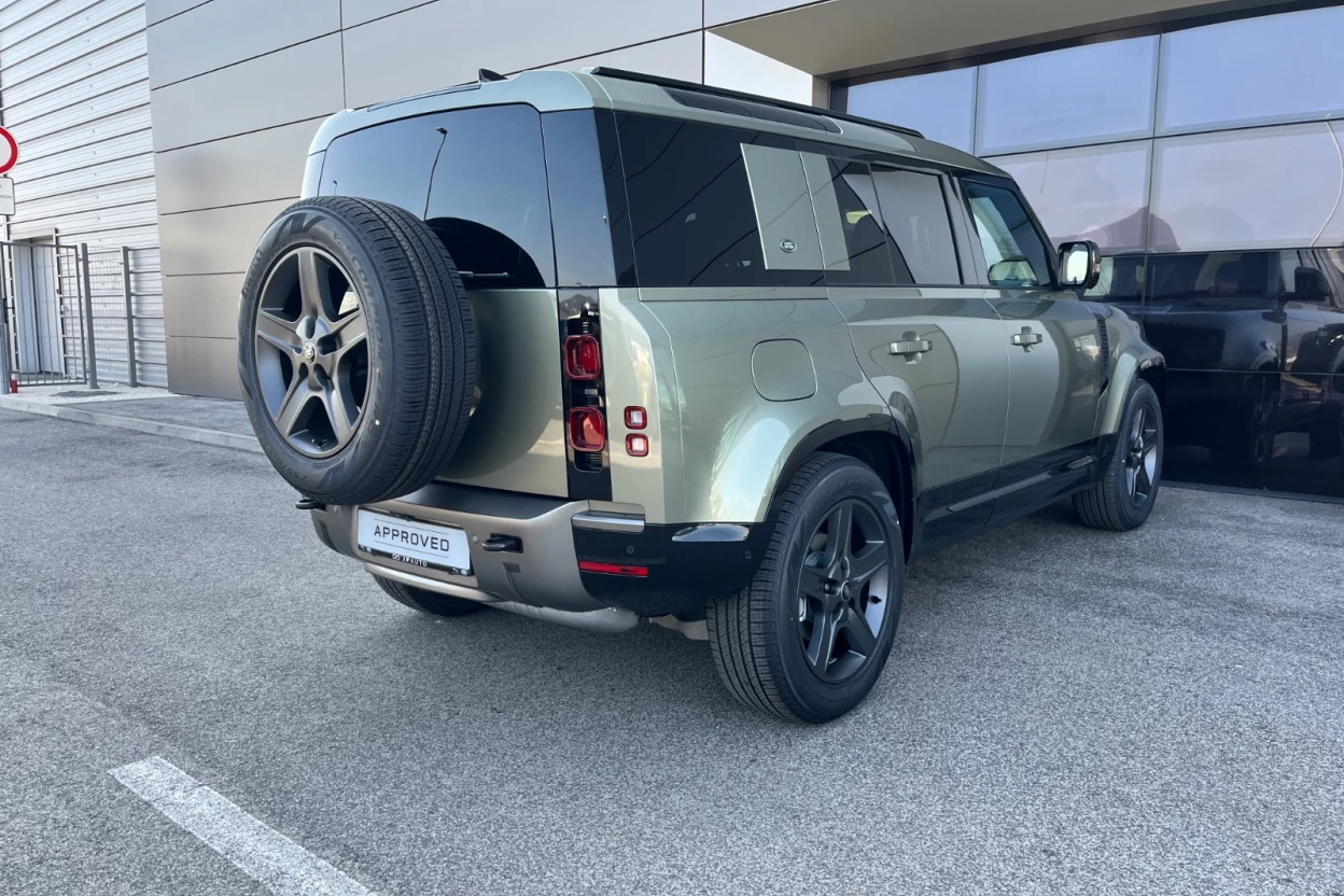 Land Rover Defender 110 X-Dynamic SE 200 AWD AUTOMAT MHEV obrázok č. 1