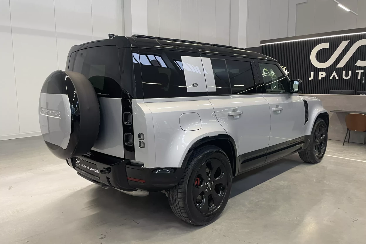 Land Rover Defender 110 X D300 AWD AUTOMAT obrázok č. 1