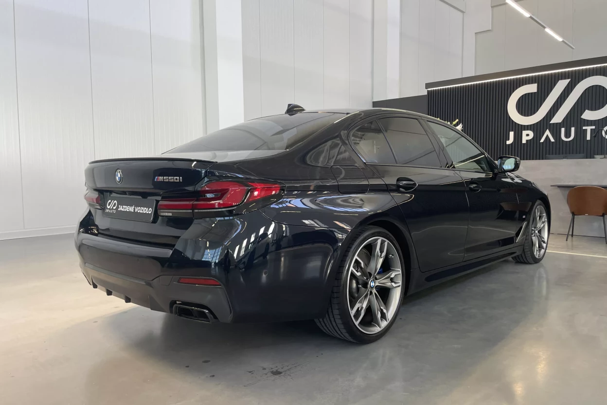 BMW M550i xDrive obrázok č. 1