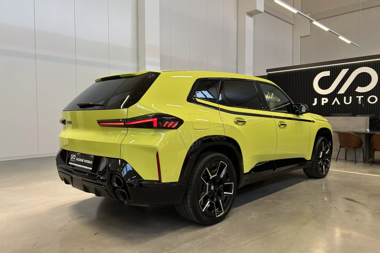 BMW XM 50e obrázok č. 1