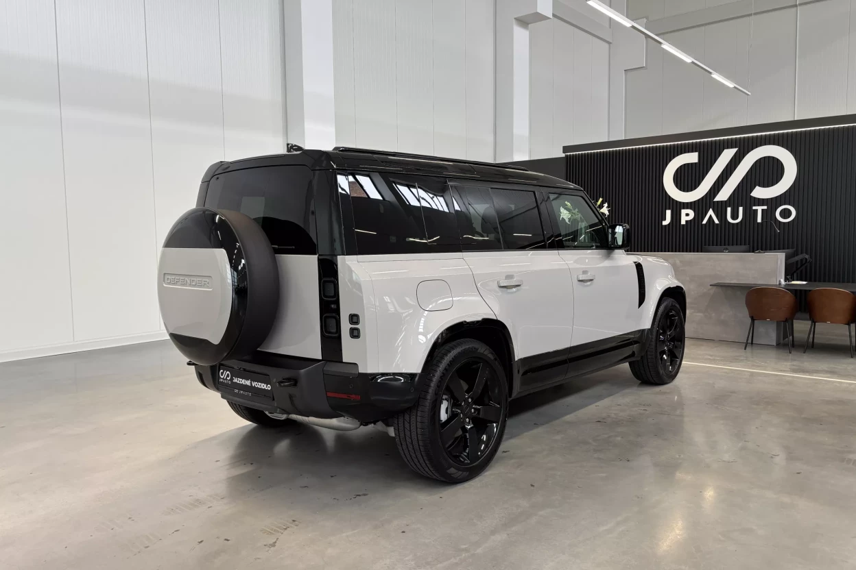 Defender 110 X-Dynamic HSE D250 obrázok č. 1