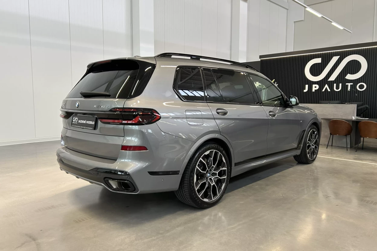 BMW X7 xDrive40d obrázok č. 1