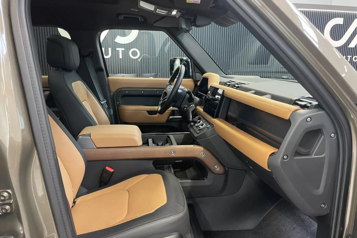 Land Rover Defender 110 X-Dynamic HSE P400 AWD AUTOMAT obrázok č. 2
