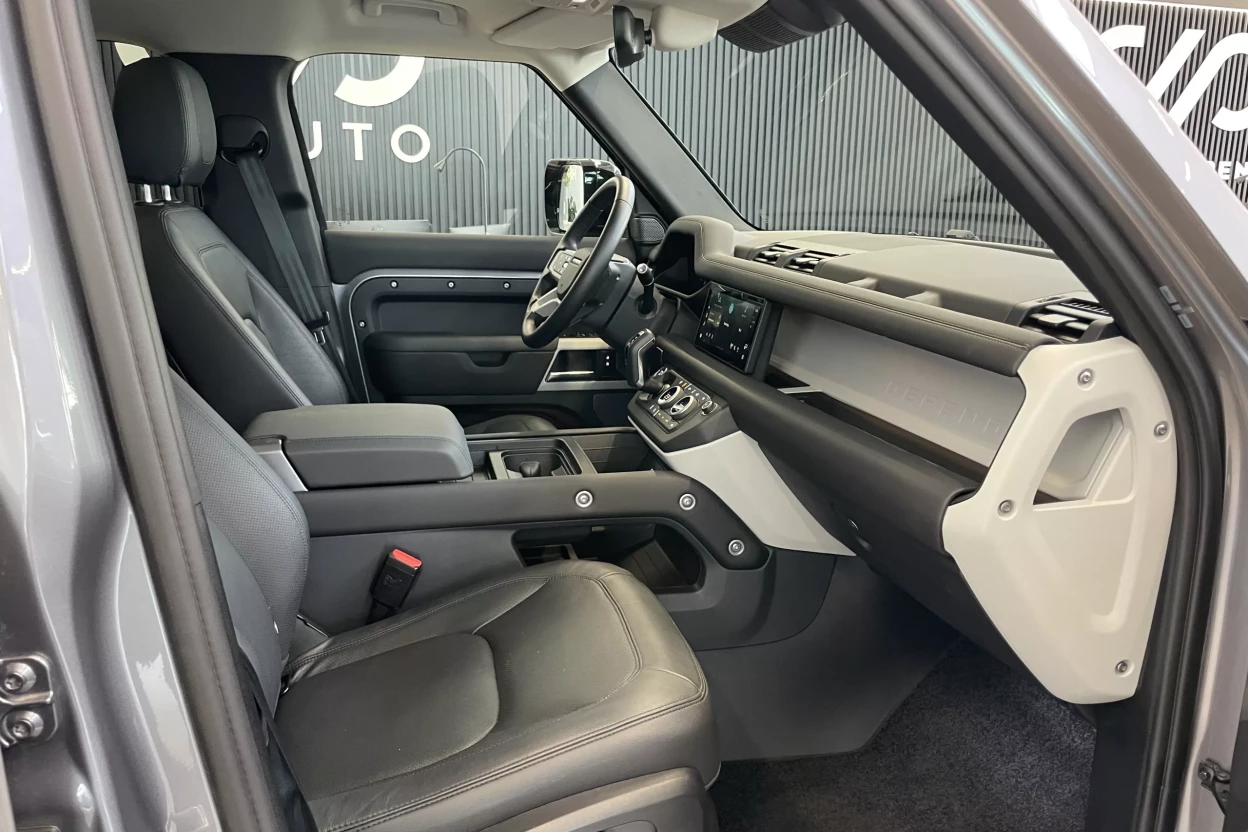 Defender 110 SE D200 AWD Automat obrázok č. 2