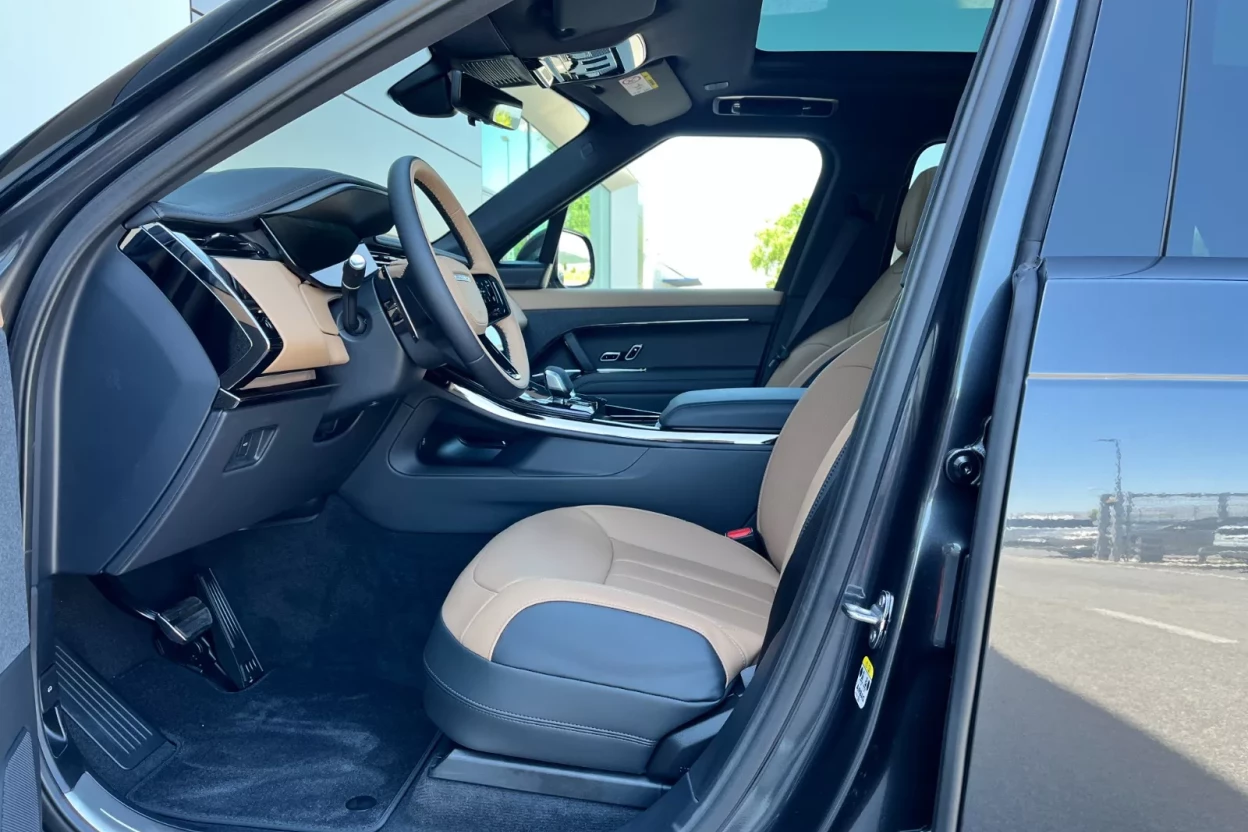 Range Rover Sport Dynamic HSE D300 MHEV AWD Automat obrázok č. 2