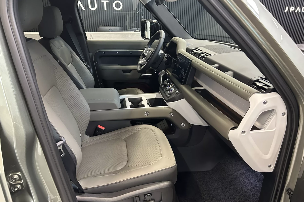 Defender 110 X-Dynamic SE D250 MHEV obrázok č. 2