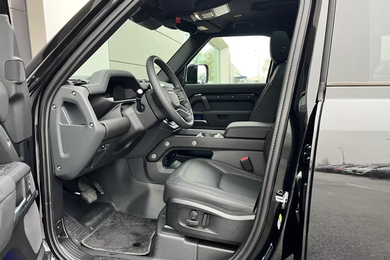 Defender 110 X-Dynamic SE D200 MHEV obrázok č. 2