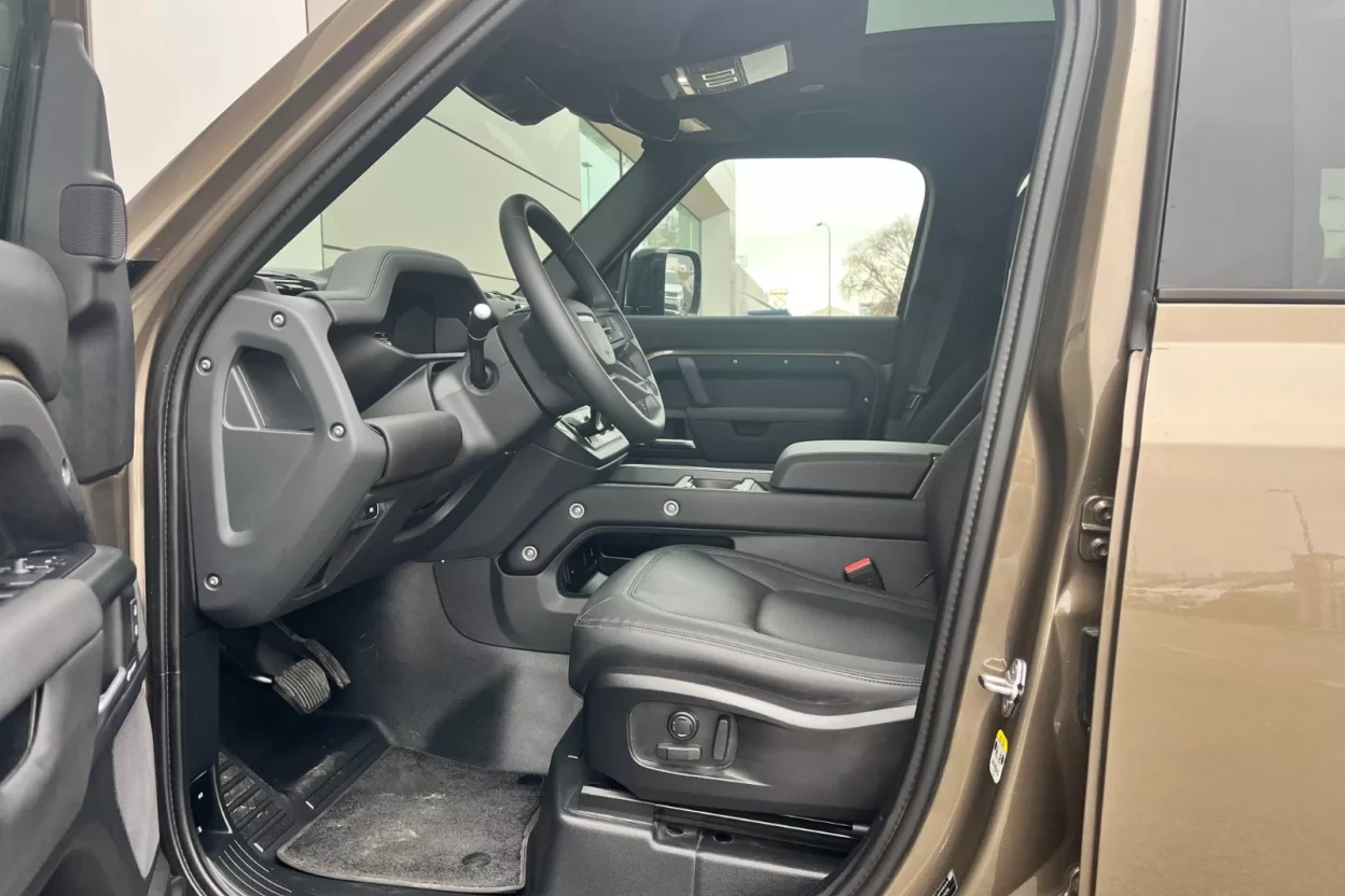 Defender 110 X-Dynamic SE D250 MHEV obrázok č. 2