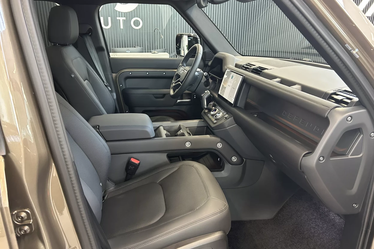 Defender 110 X-Dynamic SE D200 MHEV obrázok č. 2