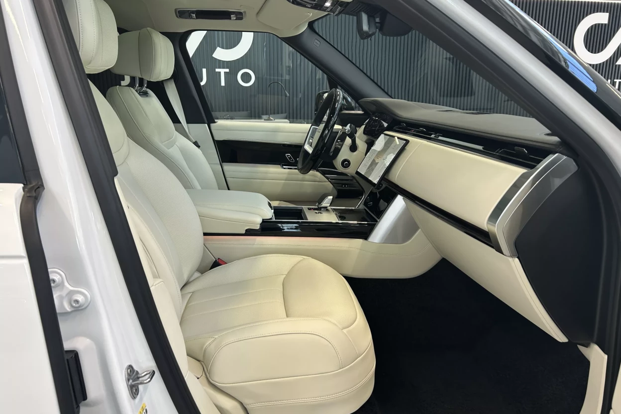 Range Rover Autobiography P530 SWB AWD obrázok č. 2