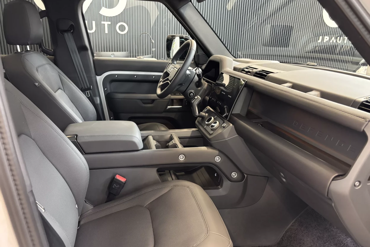 Defender 110 X-Dynamic HSE D250 obrázok č. 2