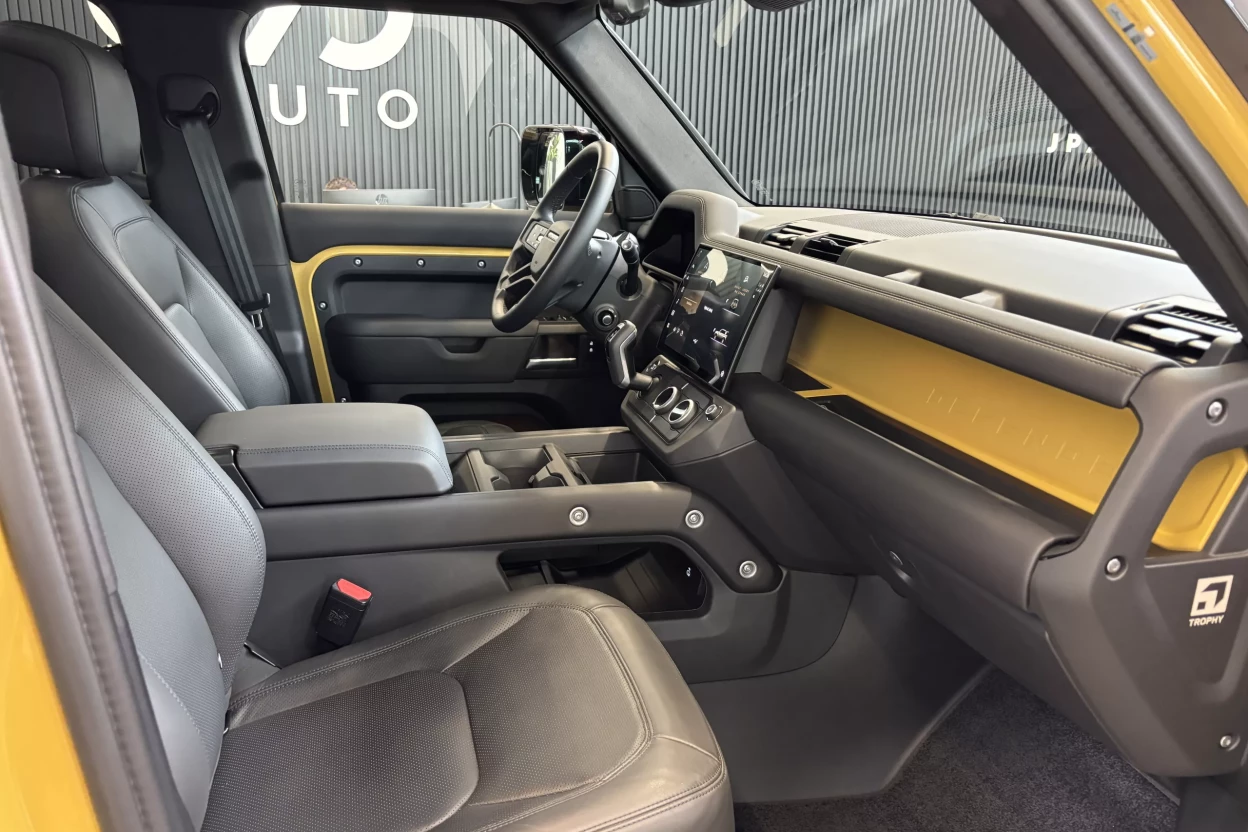 Defender 110 Trophy Edition D350 AWD obrázok č. 2