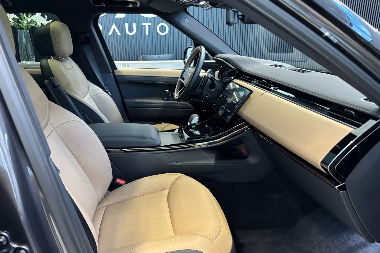Range Rover Sport Dynamic SE P460e PHEV AWD  obrázok č. 2