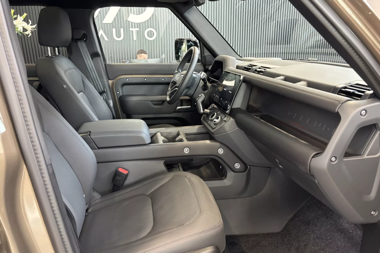 Defender 110 X-Dynamic SE D250 MHEV obrázok č. 2