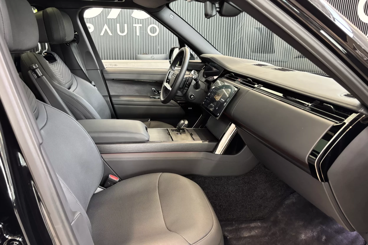 Range Rover SV Black P615 SWB  obrázok č. 2