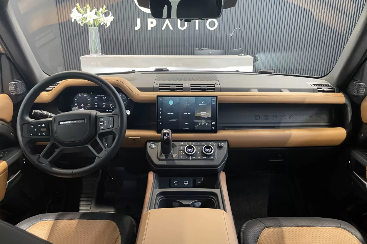 Land Rover Defender 110 X-Dynamic HSE P400 AWD AUTOMAT obrázok č. 3