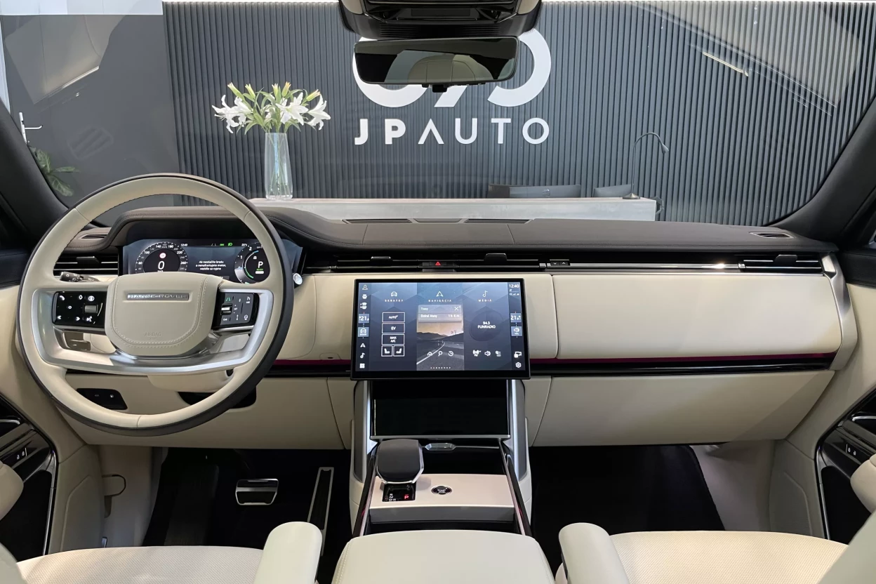 Range Rover HSE P550e SWB PHEV AWD obrázok č. 3