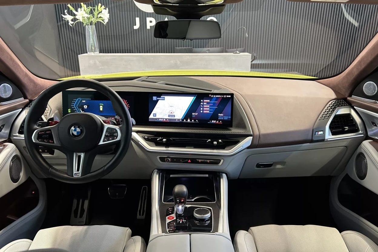 BMW XM 50e obrázok č. 3