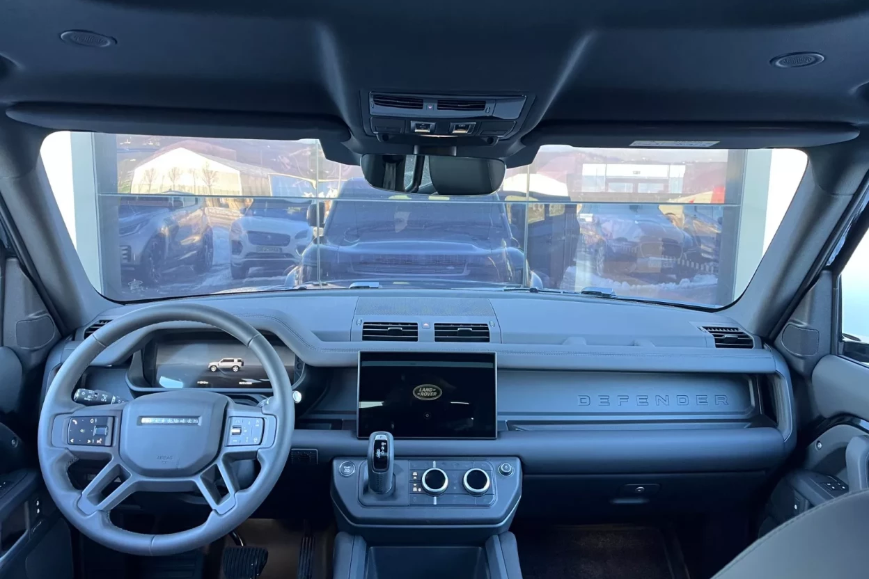 Defender 110 X-Dynamic SE D250 MHEV obrázok č. 3