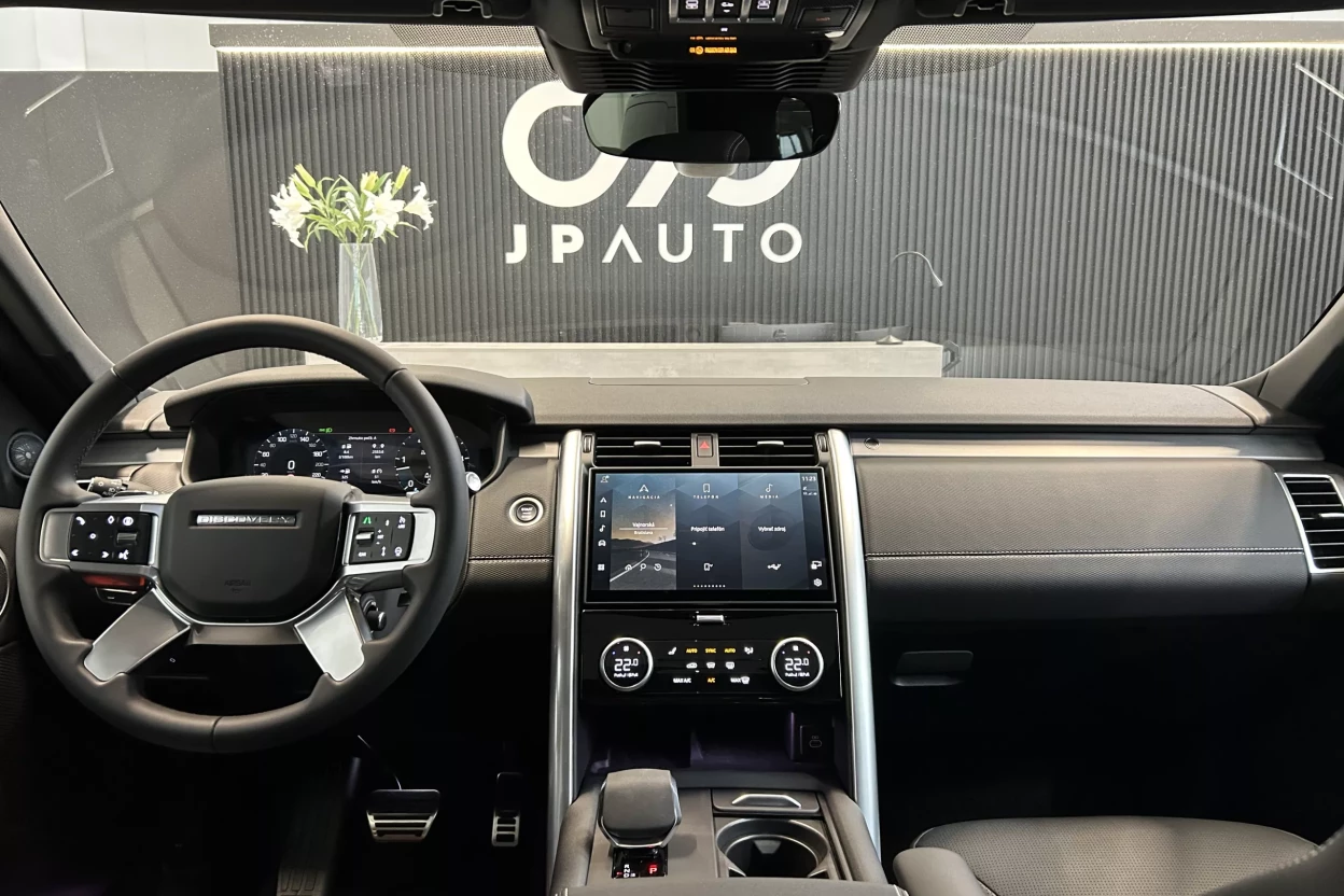 Land Rover Discovery Dynamic SE D250 AWD AUTOMAT obrázok č. 3