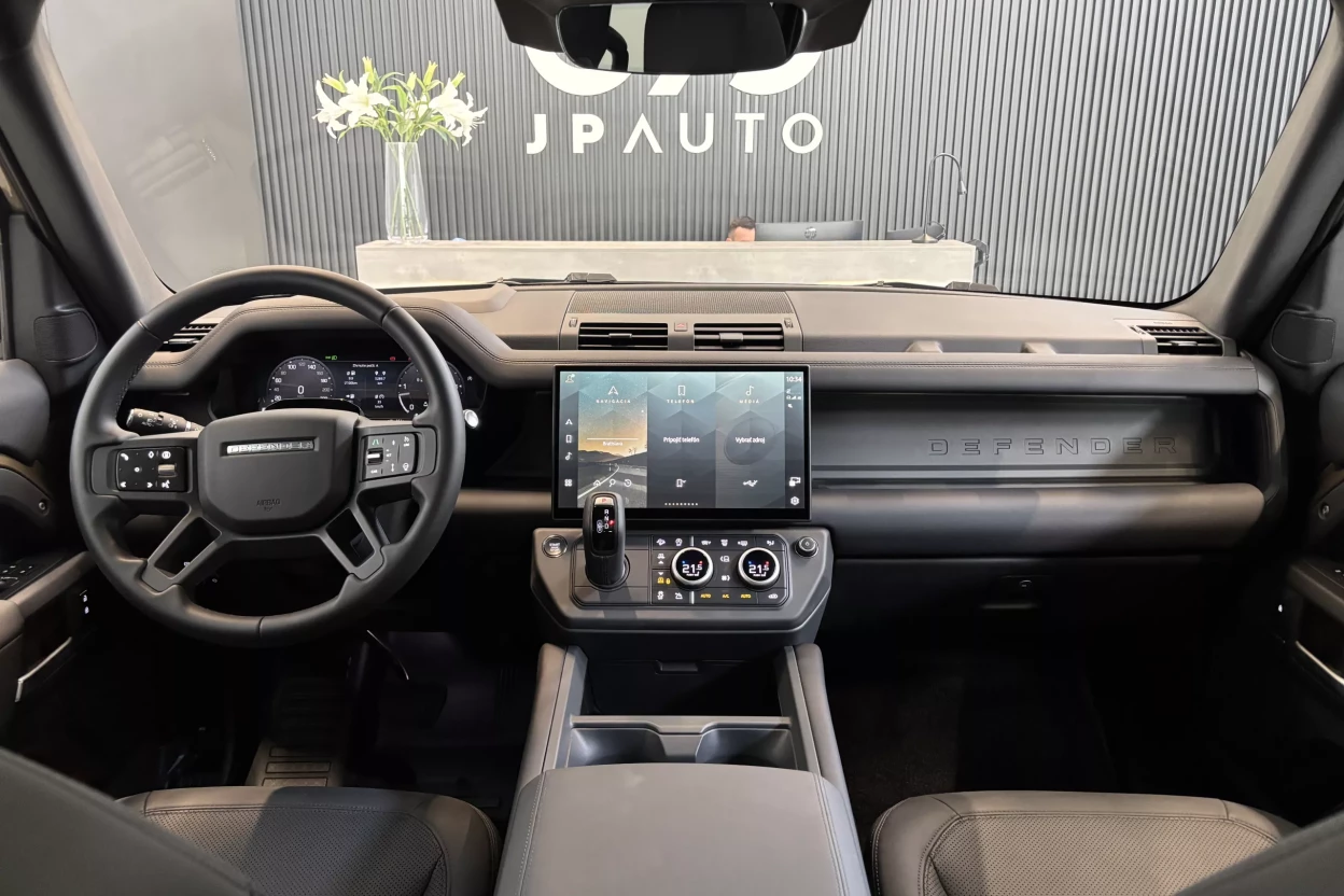 Defender 110 X-Dynamic SE D250 MHEV obrázok č. 3