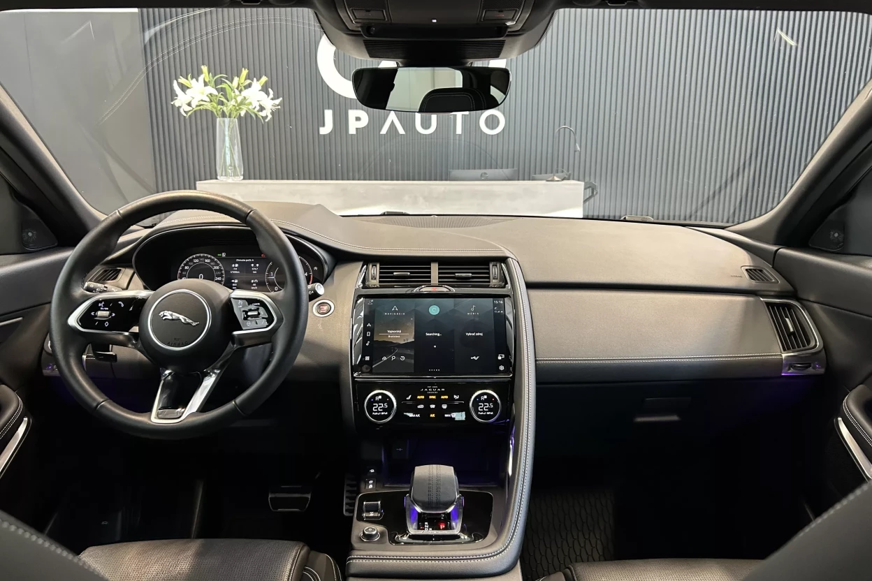 Jaguar E-Pace R-Dynamic S D165 MHEV AWD obrázok č. 3