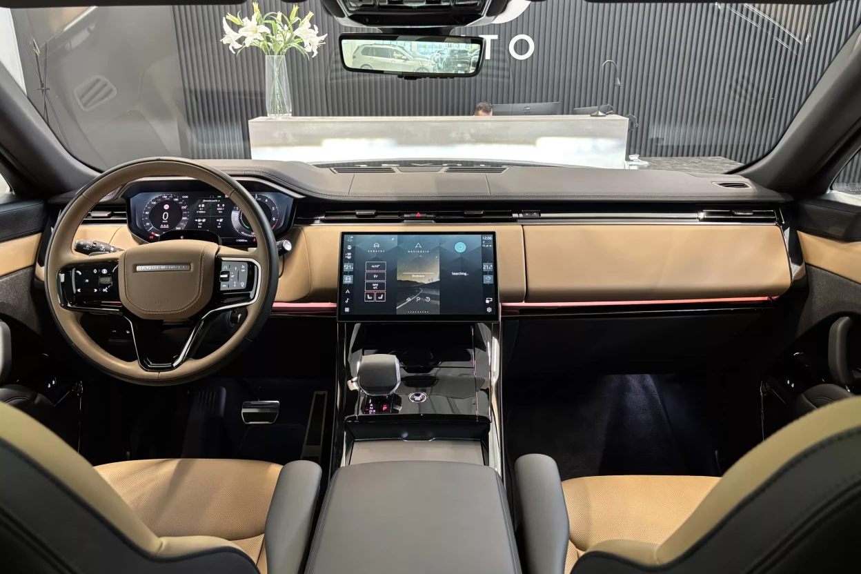 Range Rover Sport Dynamic SE P460e PHEV AWD  obrázok č. 3