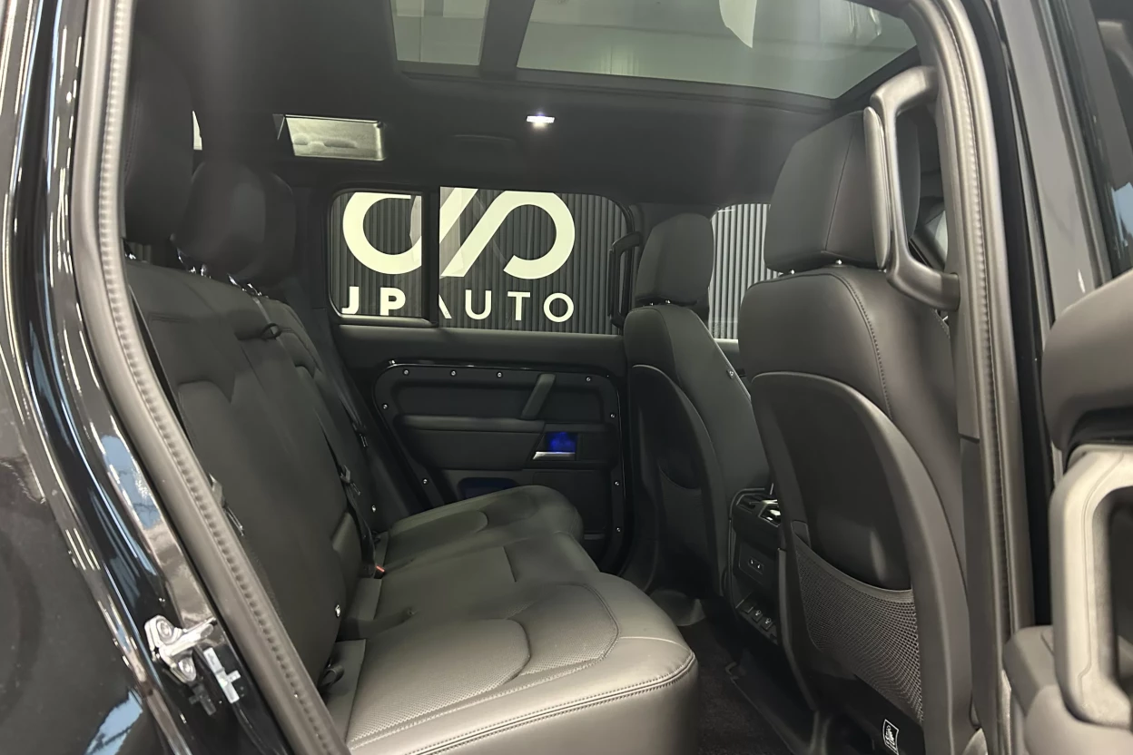 Defender 110 X-Dynamic SE D200 MHEV obrázok č. 4