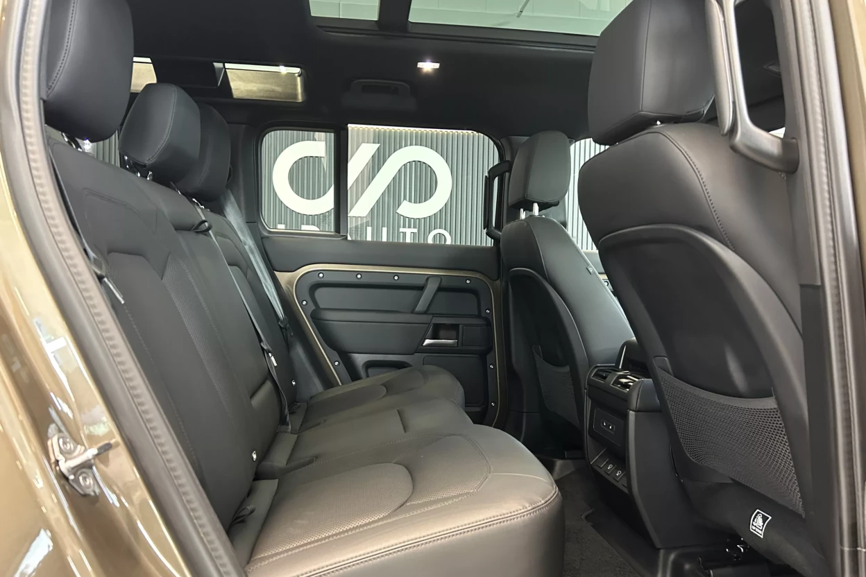 Defender 110 X-Dynamic SE D250 MHEV obrázok č. 4