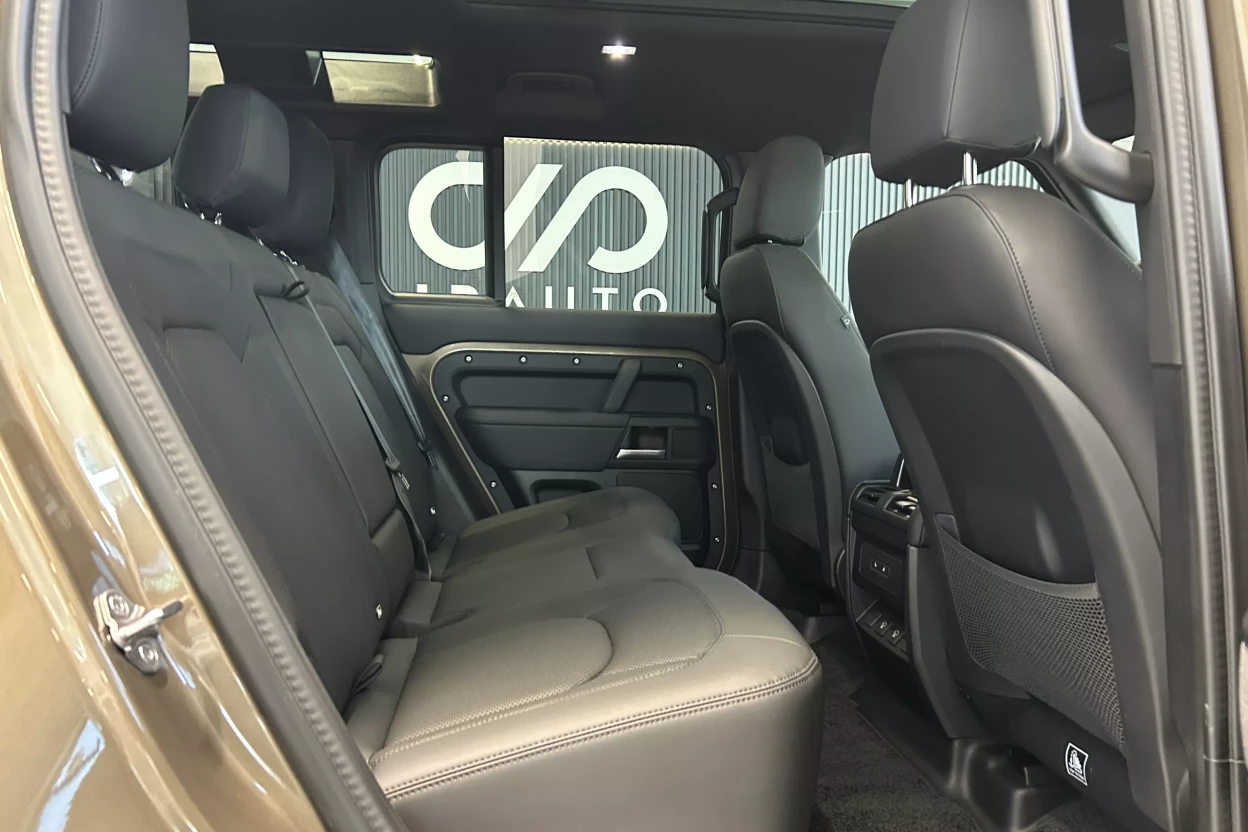 Defender 110 X-Dynamic SE D200 MHEV obrázok č. 4