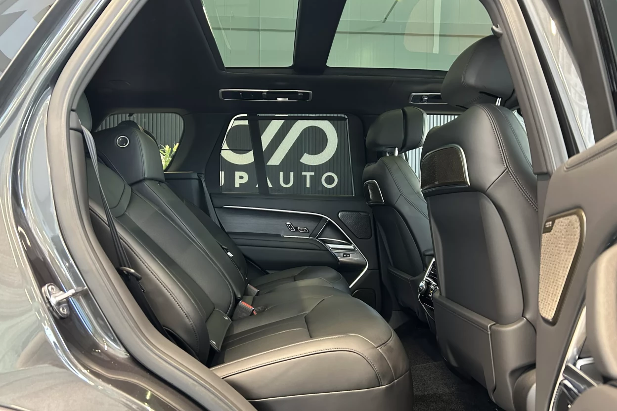 Range Rover Autobiography P530 SWB AWD obrázok č. 4