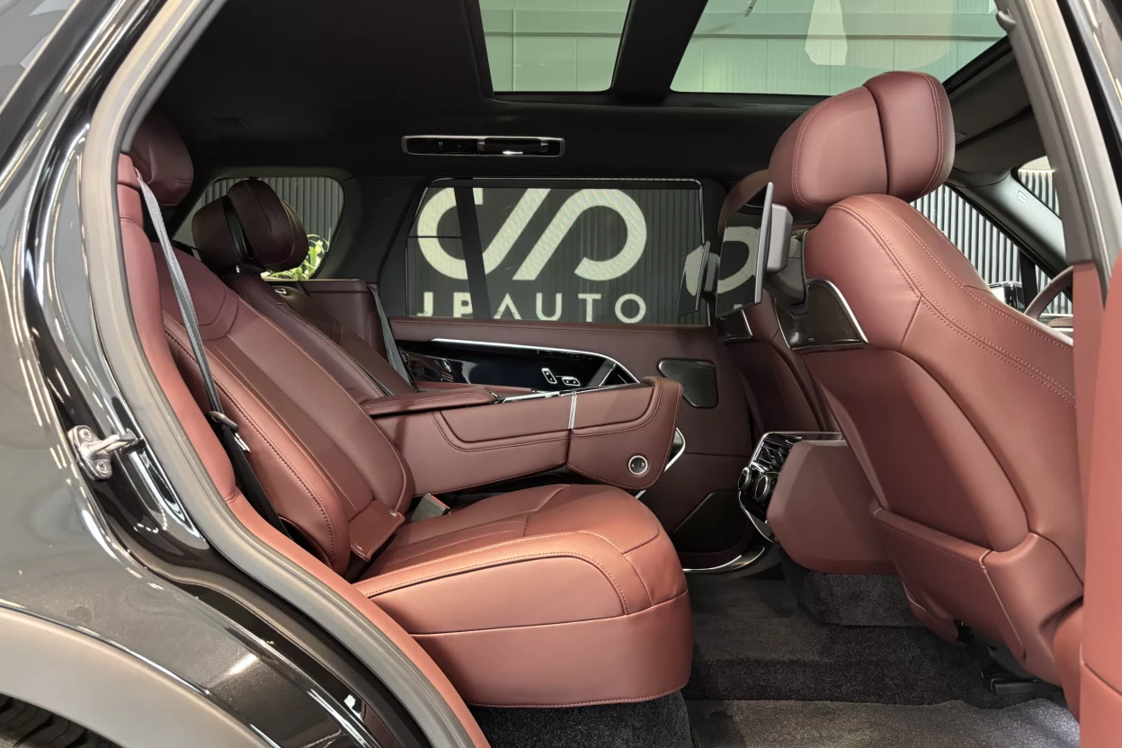 Range Rover Autobiography P530 LWB AWD obrázok č. 4