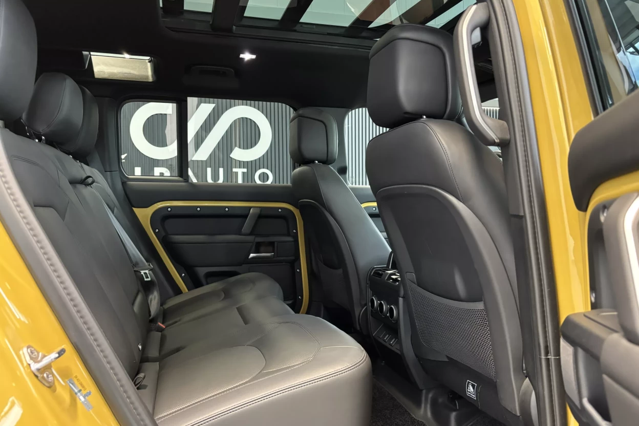 Defender 110 Trophy Edition D350 AWD obrázok č. 4