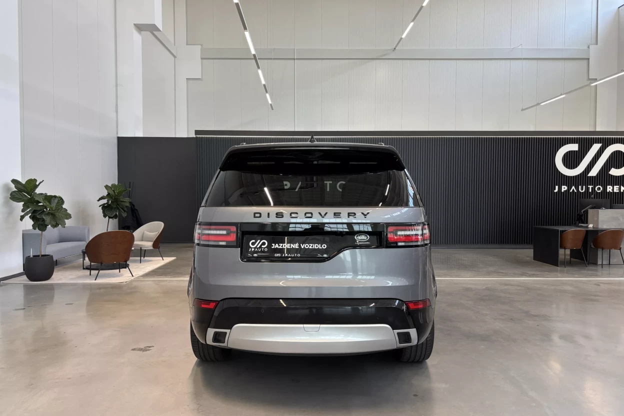 Land Rover Discovery 2.0 I4 P300 MHEV R-Dynamic SE AWD A/T obrázok č. 6