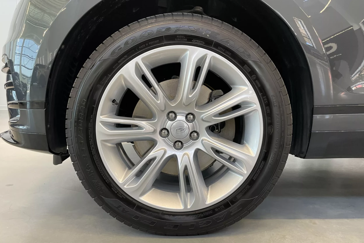 Range Rover Velar Dynamic SE | D200 AWD MHEV obrázok č. 8