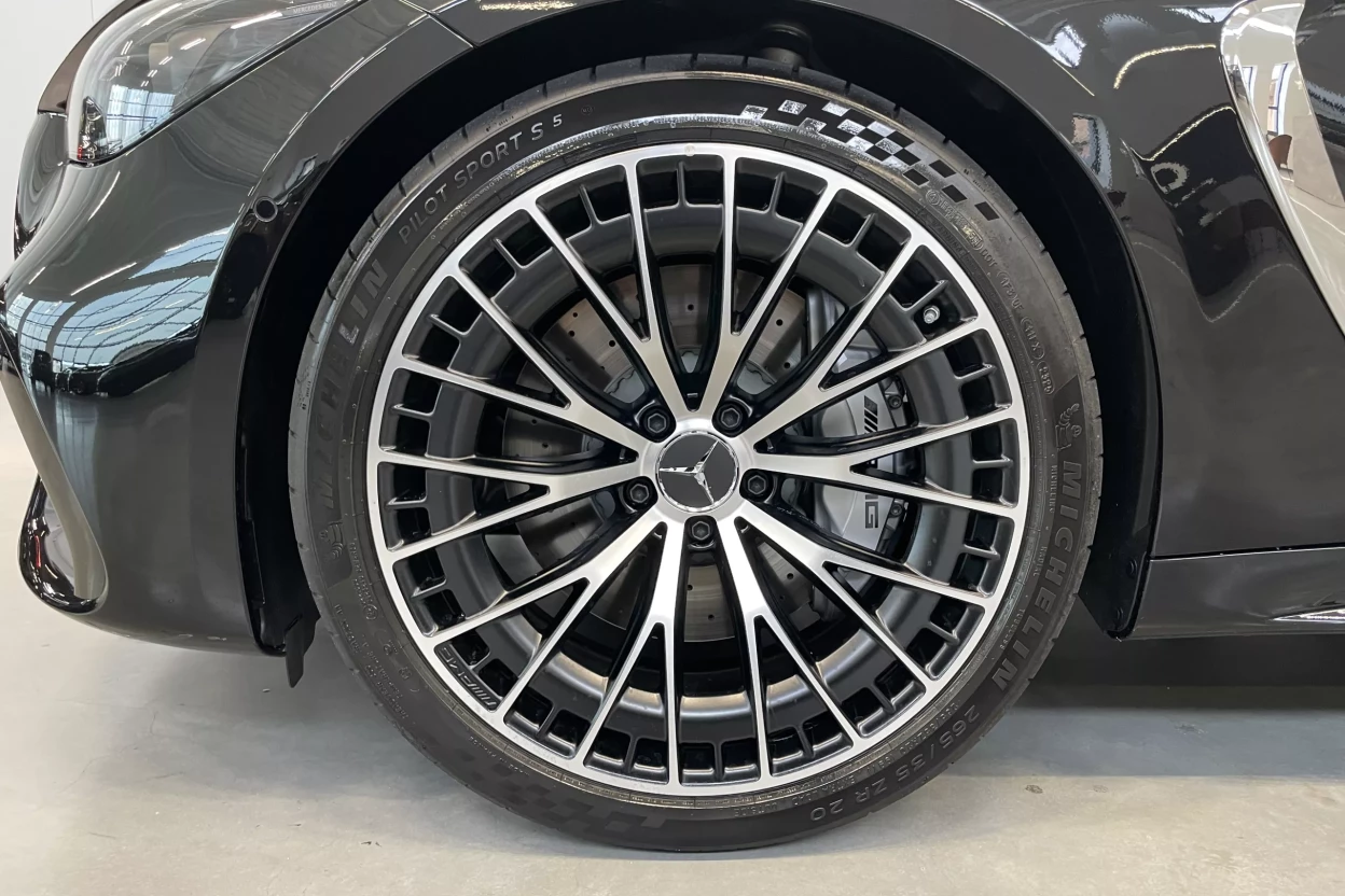 Mercedes-AMG CLE 53 4MATIC+ kupé obrázok č. 8