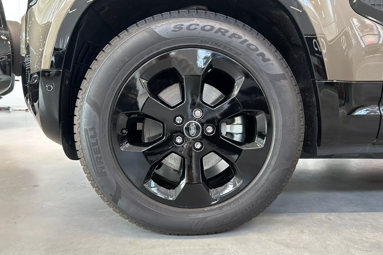 Defender 110 X-Dynamic SE D250 MHEV obrázok č. 8