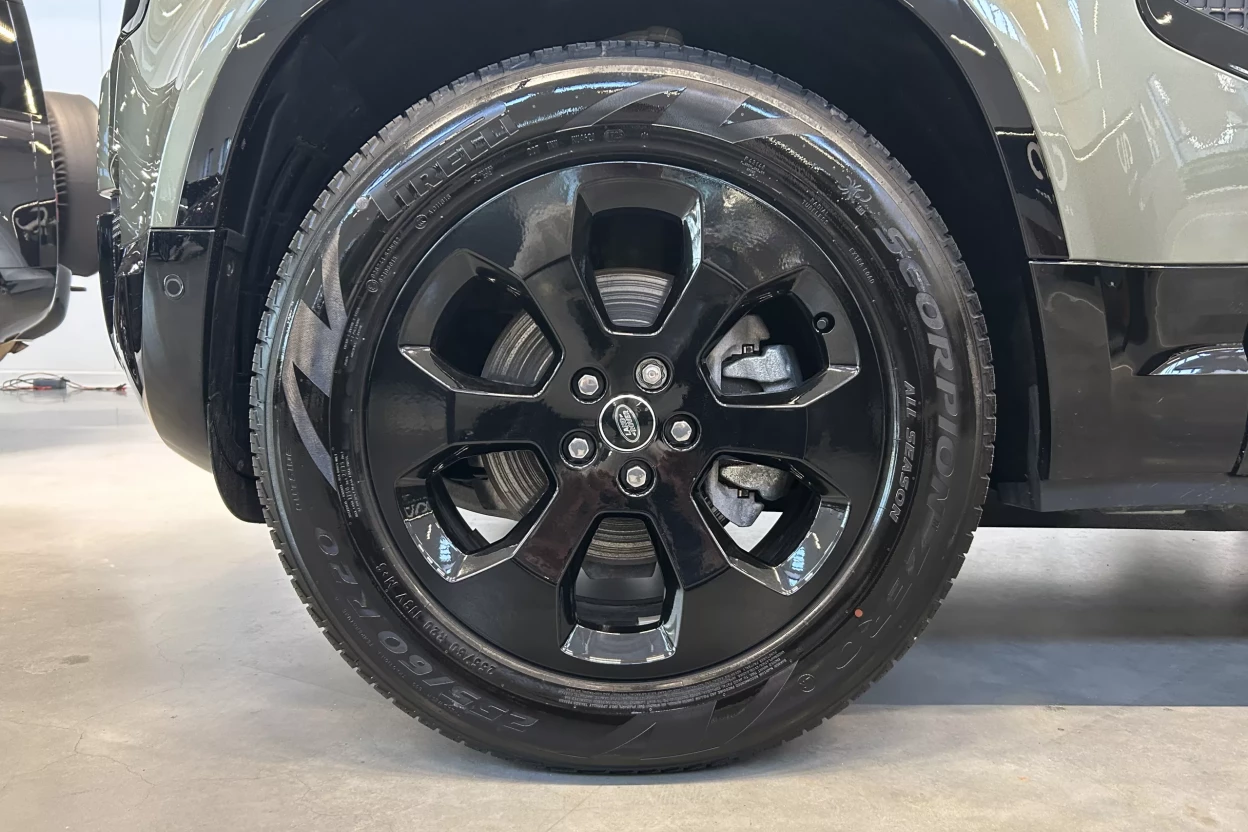 Defender 110 X-Dynamic SE D250 MHEV obrázok č. 8