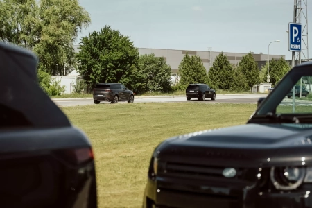 SHOWROOM & TEST DRIVE EXPERIENCE