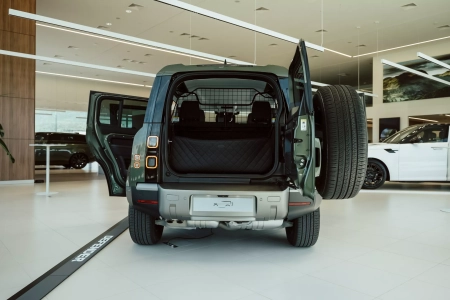 SHOWROOM & TEST DRIVE EXPERIENCE