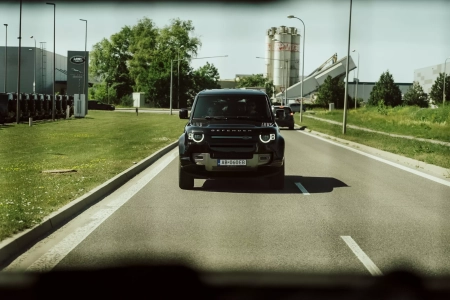 SHOWROOM & TEST DRIVE EXPERIENCE