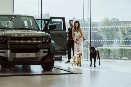 SHOWROOM & TEST DRIVE EXPERIENCE