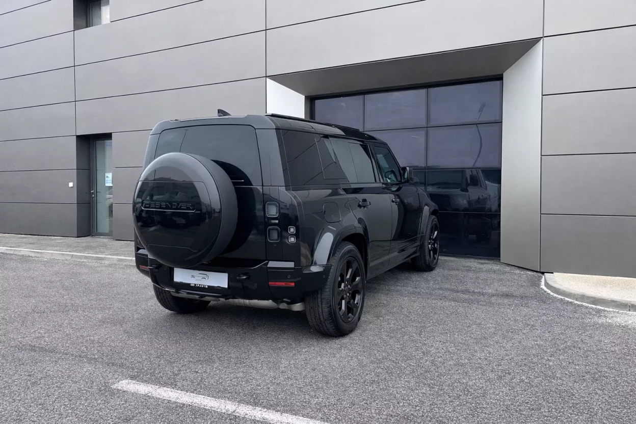 Defender 110 X-Dynamic SE D250 MHEV AWD obrázok č. 5