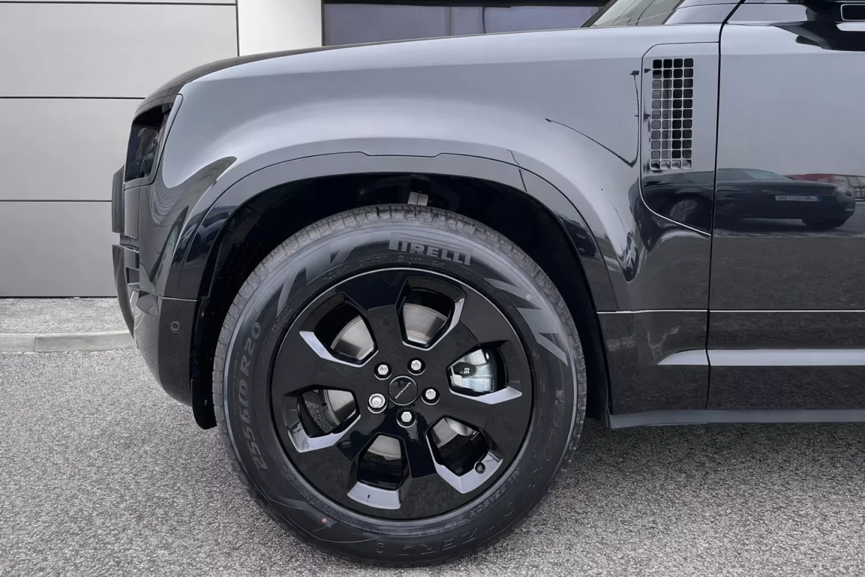 Defender 110 X-Dynamic SE D250 MHEV AWD obrázok č. 7