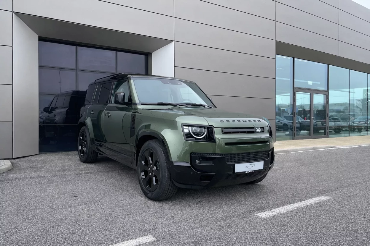 Defender 110 X-Dynamic SE D250 MHEV AWD obrázok č. 2