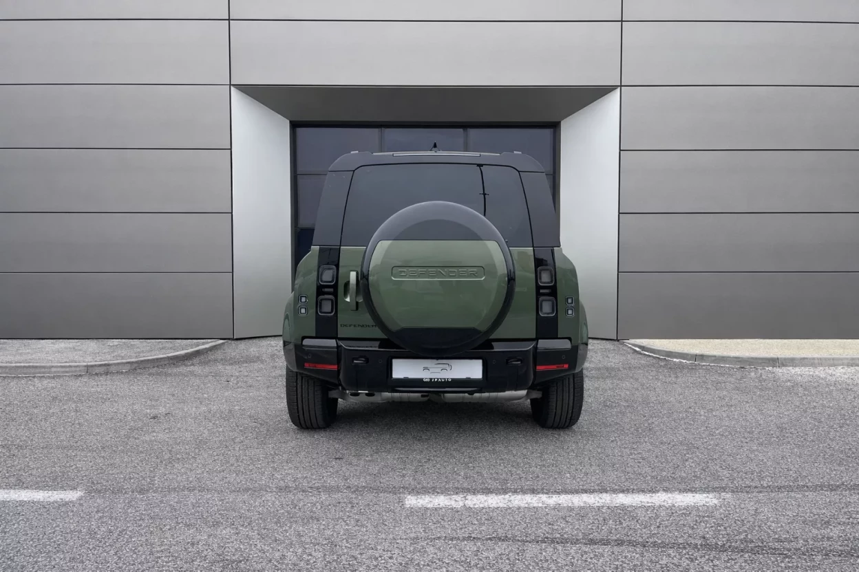 Defender 110 X-Dynamic SE D250 MHEV AWD obrázok č. 4